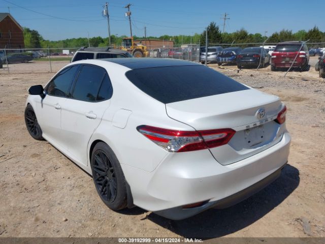 Photo 2 VIN: 4T1B11HK7JU031317 - TOYOTA CAMRY 