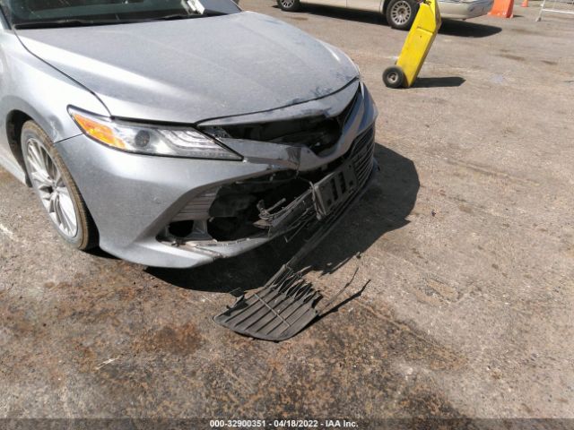 Photo 5 VIN: 4T1B11HK7JU040700 - TOYOTA CAMRY 