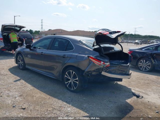 Photo 2 VIN: 4T1B11HK7JU042124 - TOYOTA CAMRY 