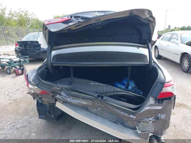 Photo 5 VIN: 4T1B11HK7JU042124 - TOYOTA CAMRY 