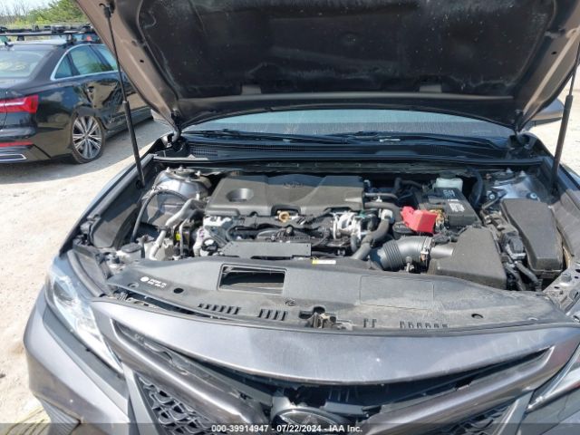 Photo 9 VIN: 4T1B11HK7JU042124 - TOYOTA CAMRY 