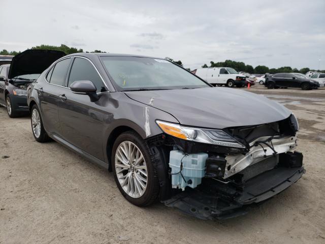 Photo 0 VIN: 4T1B11HK7JU043161 - TOYOTA CAMRY L 