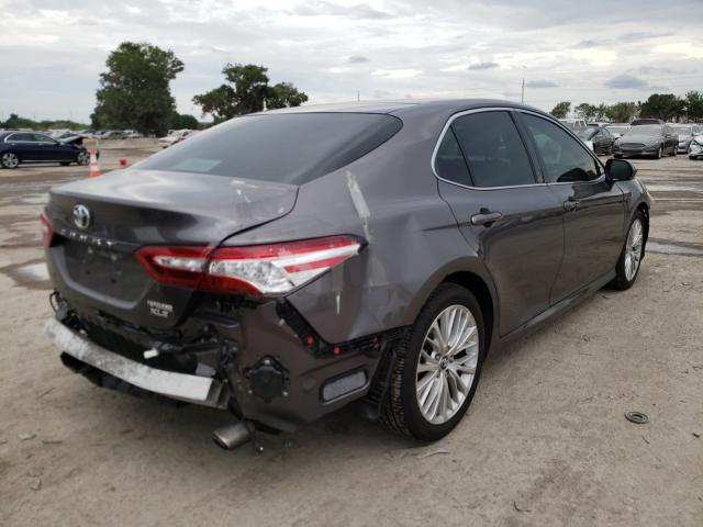 Photo 3 VIN: 4T1B11HK7JU043161 - TOYOTA CAMRY L 