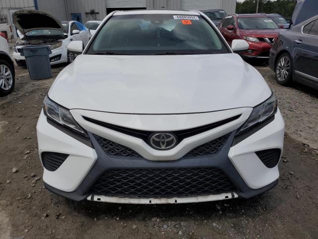 Photo 4 VIN: 4T1B11HK7JU052457 - TOYOTA CAMRY L 