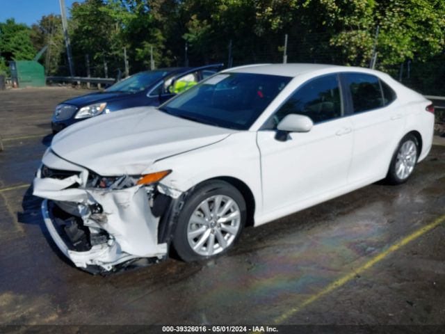 Photo 1 VIN: 4T1B11HK7JU059943 - TOYOTA CAMRY 