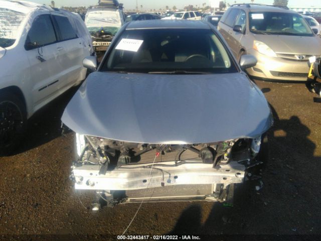 Photo 5 VIN: 4T1B11HK7JU067573 - TOYOTA CAMRY 