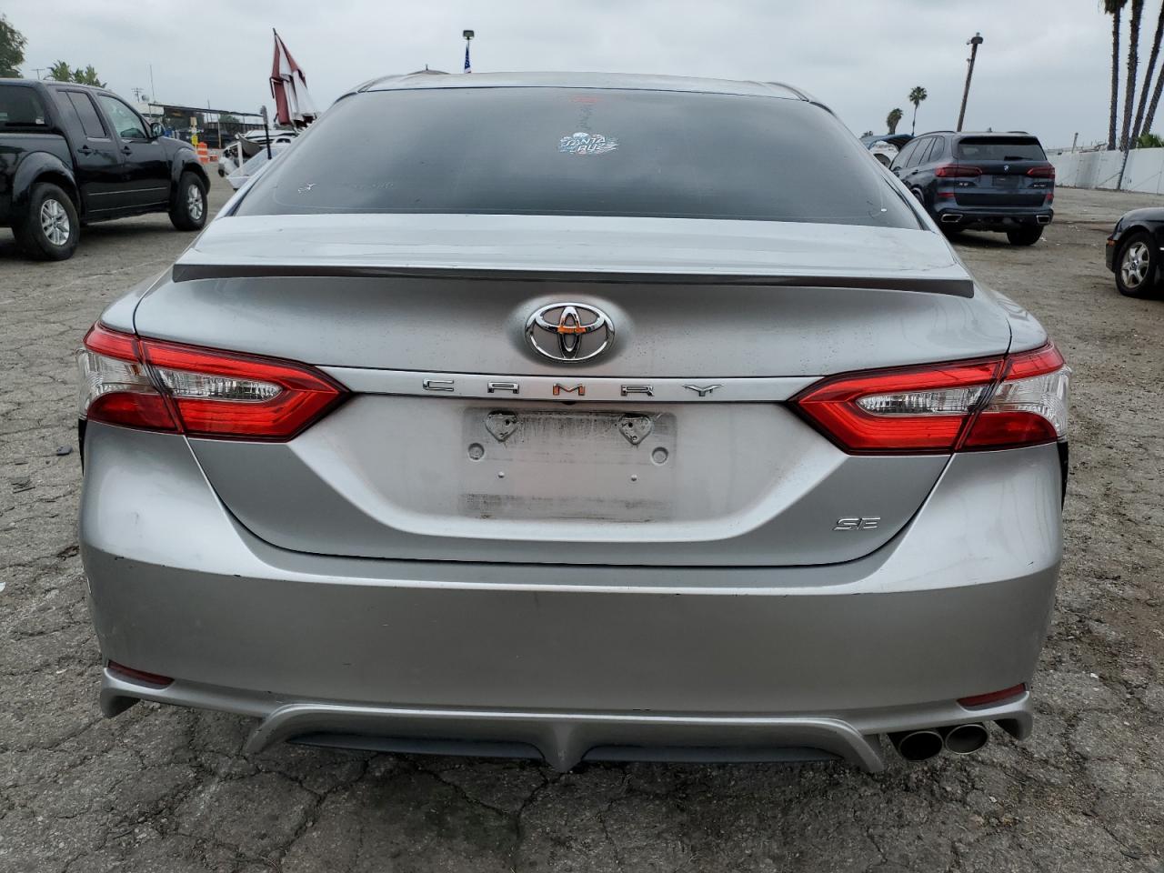 Photo 5 VIN: 4T1B11HK7JU078654 - TOYOTA CAMRY 