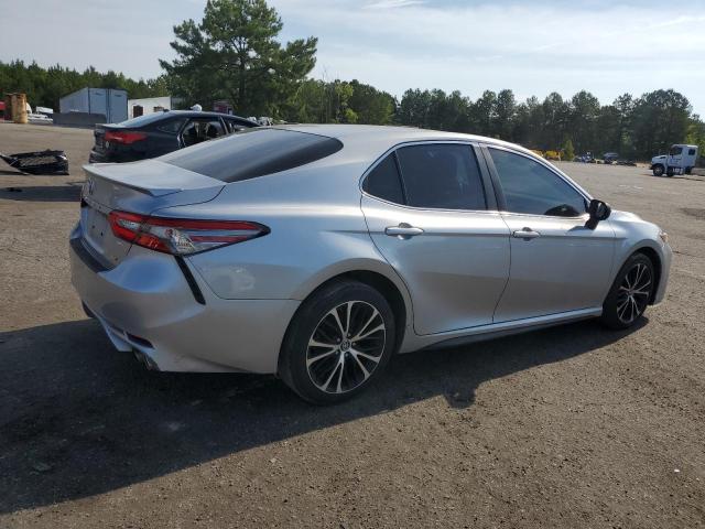 Photo 2 VIN: 4T1B11HK7JU081358 - TOYOTA CAMRY 