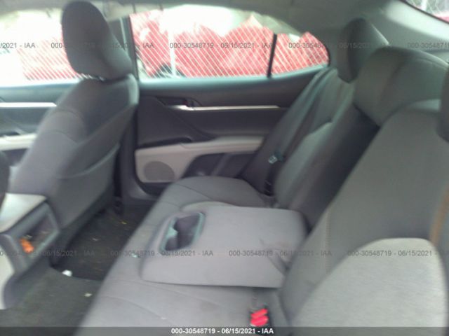 Photo 7 VIN: 4T1B11HK7JU082915 - TOYOTA CAMRY 