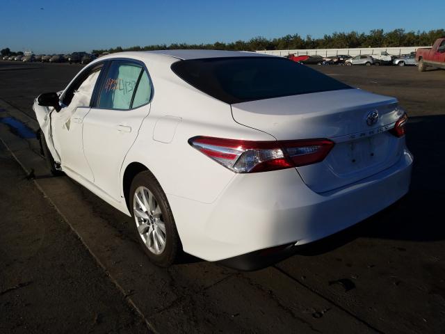 Photo 2 VIN: 4T1B11HK7JU090383 - TOYOTA CAMRY L 