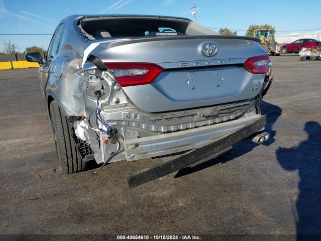 Photo 5 VIN: 4T1B11HK7JU094577 - TOYOTA CAMRY 