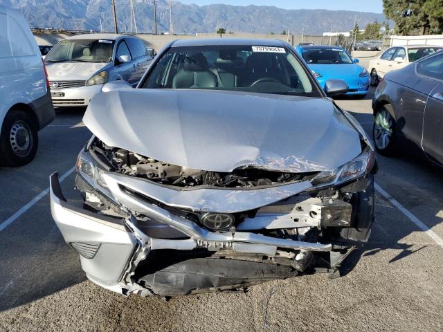 Photo 4 VIN: 4T1B11HK7JU096023 - TOYOTA CAMRY 