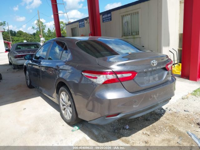 Photo 2 VIN: 4T1B11HK7JU103116 - TOYOTA CAMRY 