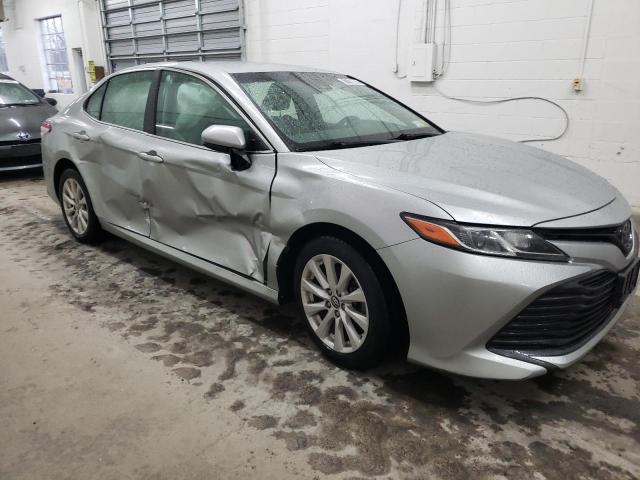 Photo 3 VIN: 4T1B11HK7JU115086 - TOYOTA CAMRY L 