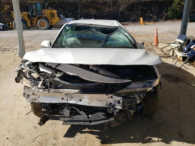 Photo 4 VIN: 4T1B11HK7JU115671 - TOYOTA CAMRY 