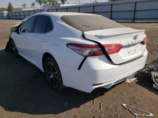 Photo 2 VIN: 4T1B11HK7JU116156 - TOYOTA CAMRY L 