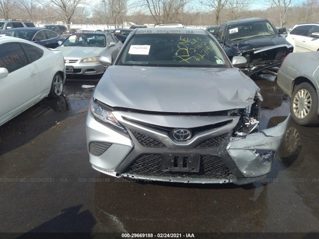 Photo 5 VIN: 4T1B11HK7JU127190 - TOYOTA CAMRY 