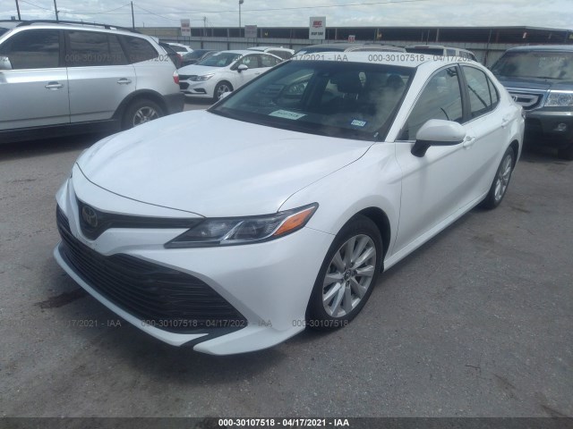 Photo 1 VIN: 4T1B11HK7JU132776 - TOYOTA CAMRY 