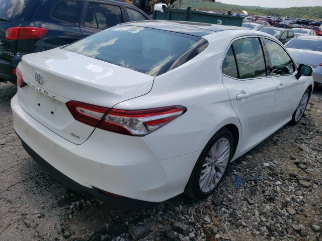 Photo 3 VIN: 4T1B11HK7JU132793 - TOYOTA CAMRY L 