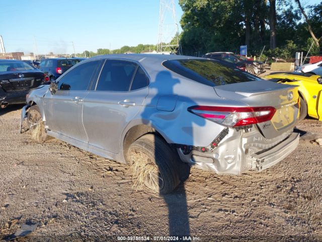 Photo 2 VIN: 4T1B11HK7JU138299 - TOYOTA CAMRY 