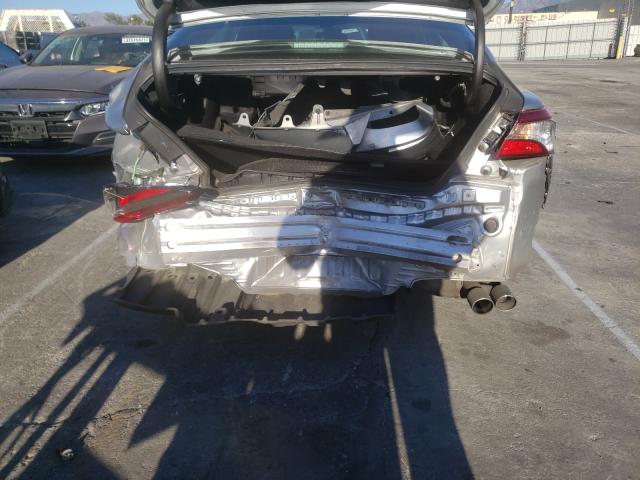 Photo 8 VIN: 4T1B11HK7JU138514 - TOYOTA CAMRY 