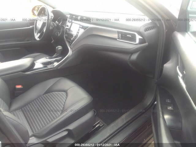 Photo 4 VIN: 4T1B11HK7JU143664 - TOYOTA CAMRY 