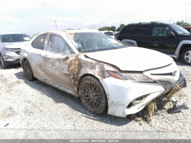 Photo 0 VIN: 4T1B11HK7JU145589 - TOYOTA CAMRY 