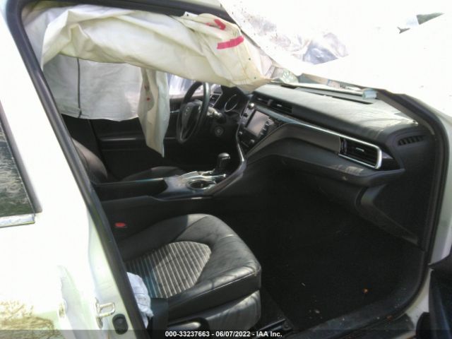 Photo 4 VIN: 4T1B11HK7JU145589 - TOYOTA CAMRY 