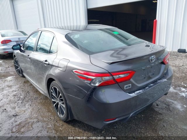 Photo 2 VIN: 4T1B11HK7JU145947 - TOYOTA CAMRY 