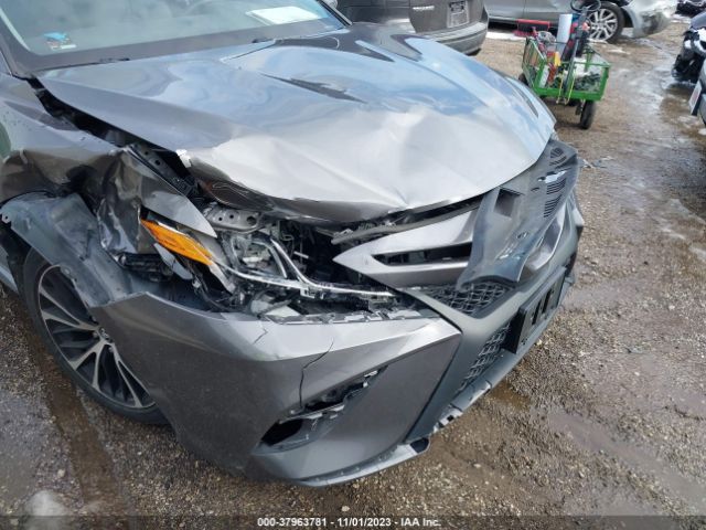 Photo 5 VIN: 4T1B11HK7JU145947 - TOYOTA CAMRY 