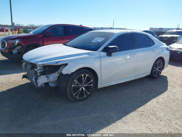 Photo 1 VIN: 4T1B11HK7JU150744 - TOYOTA CAMRY 