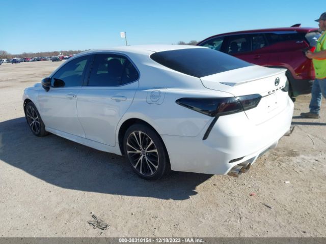 Photo 2 VIN: 4T1B11HK7JU150744 - TOYOTA CAMRY 