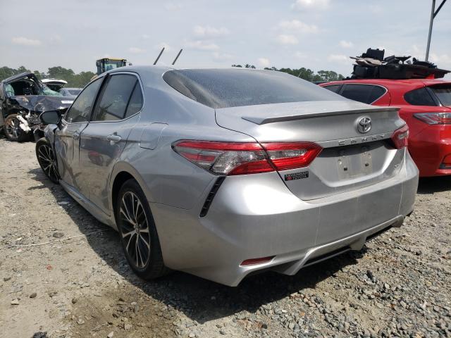 Photo 2 VIN: 4T1B11HK7JU155460 - TOYOTA CAMRY 