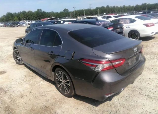 Photo 2 VIN: 4T1B11HK7JU155524 - TOYOTA CAMRY 