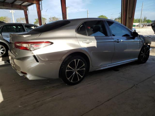 Photo 2 VIN: 4T1B11HK7JU157810 - TOYOTA CAMRY L 