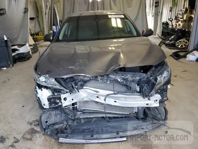 Photo 4 VIN: 4T1B11HK7JU513107 - TOYOTA CAMRY 