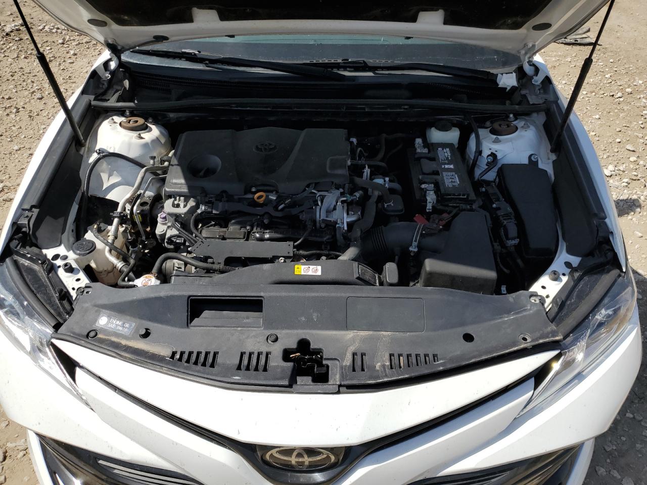 Photo 10 VIN: 4T1B11HK7JU535592 - TOYOTA CAMRY 