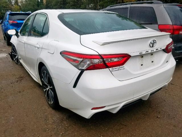 Photo 2 VIN: 4T1B11HK7JU547726 - TOYOTA CAMRY L 