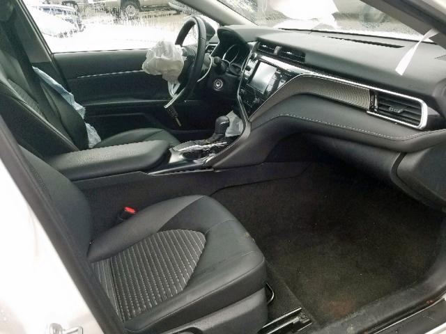 Photo 4 VIN: 4T1B11HK7JU547726 - TOYOTA CAMRY L 