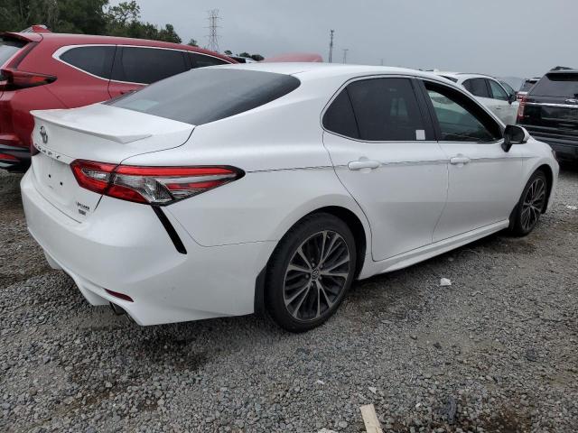 Photo 2 VIN: 4T1B11HK7JU555311 - TOYOTA CAMRY L 