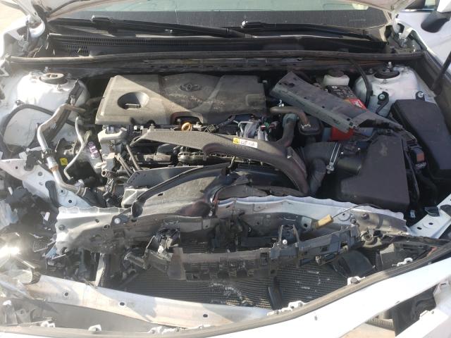 Photo 6 VIN: 4T1B11HK7JU556829 - TOYOTA CAMRY L 