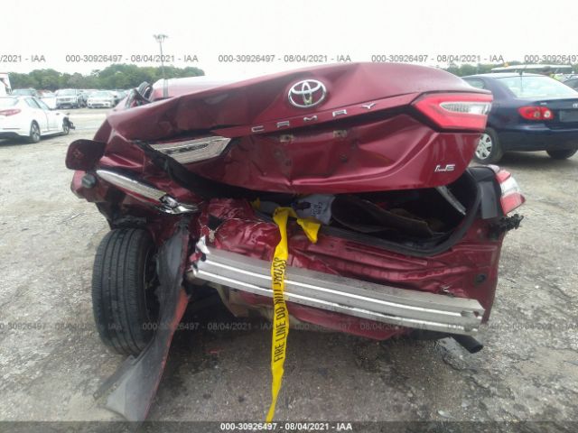 Photo 5 VIN: 4T1B11HK7JU571203 - TOYOTA CAMRY 