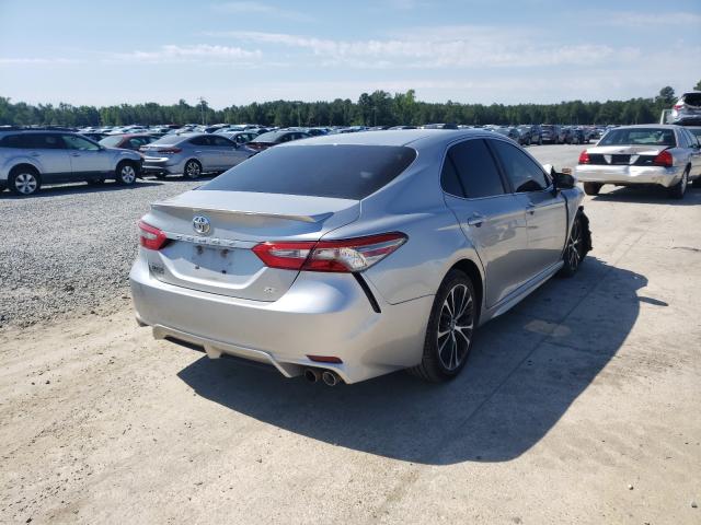 Photo 3 VIN: 4T1B11HK7JU581603 - TOYOTA CAMRY L 