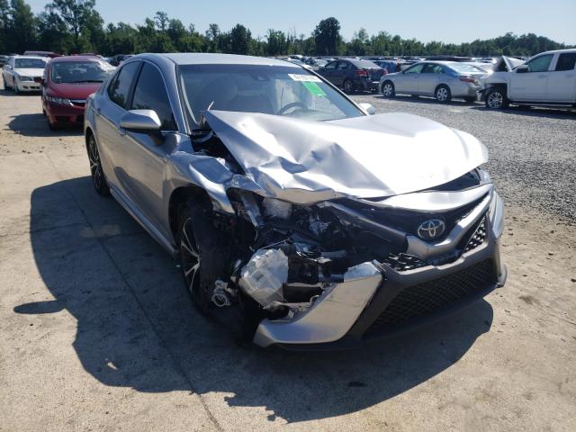 Photo 8 VIN: 4T1B11HK7JU581603 - TOYOTA CAMRY L 