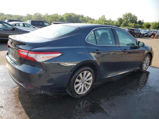 Photo 2 VIN: 4T1B11HK7JU582895 - TOYOTA CAMRY L 