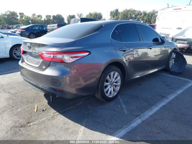 Photo 3 VIN: 4T1B11HK7JU592889 - TOYOTA CAMRY 