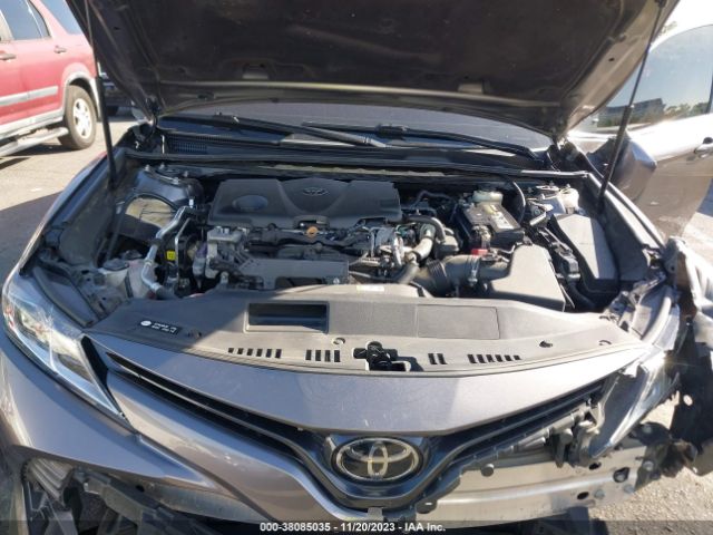 Photo 9 VIN: 4T1B11HK7JU592889 - TOYOTA CAMRY 