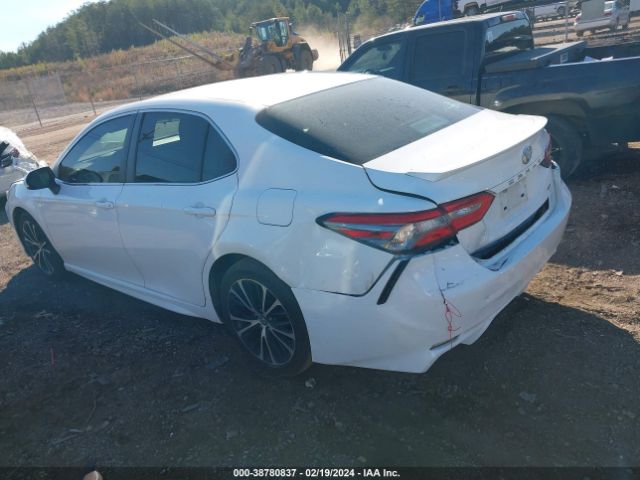 Photo 2 VIN: 4T1B11HK7JU594870 - TOYOTA CAMRY 