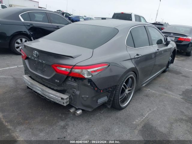 Photo 3 VIN: 4T1B11HK7JU602059 - TOYOTA CAMRY 