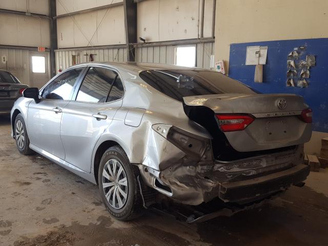 Photo 2 VIN: 4T1B11HK7JU609836 - TOYOTA CAMRY L 